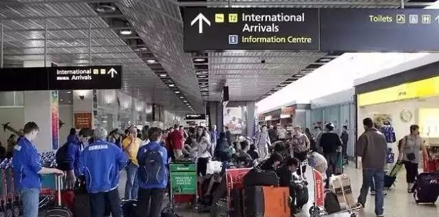 重磅!澳海关入境政策大整改!香烟从此只能带25根,违规者最高可判处监禁及万以上罚款