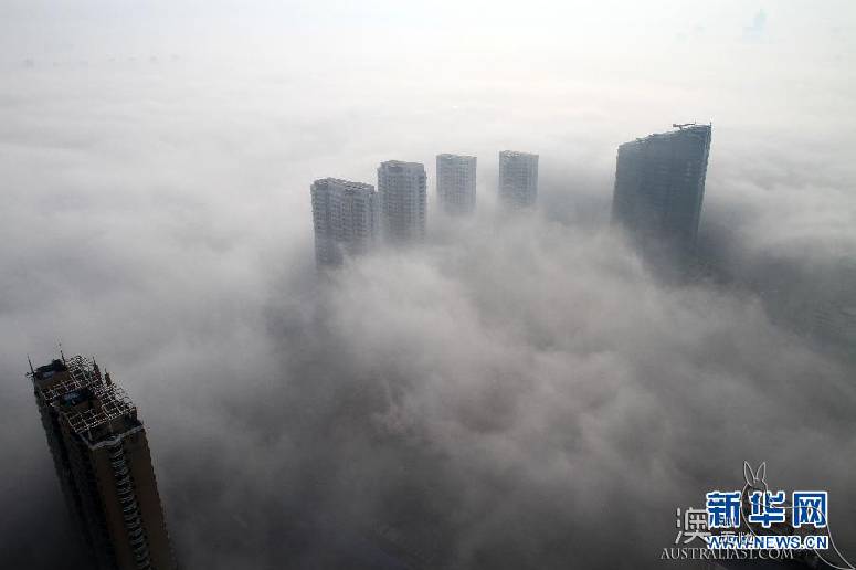 > 今年最严重雾霾席卷半个中国,多地航拍雾霾之下的魔幻都市,有你的