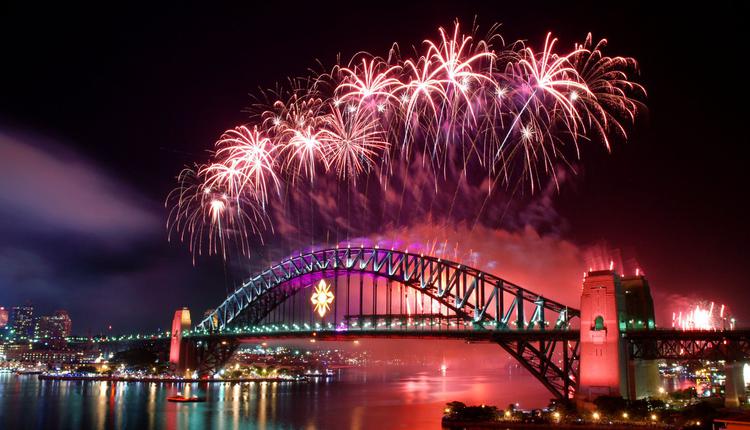 <a href='/city/Sydney/' target='_blank'>悉尼</a>热闹告别2021 <a href='/city/Melbourne/' target='_blank'>墨尔本</a>寒酸烟花秀被嘲“好尴尬”