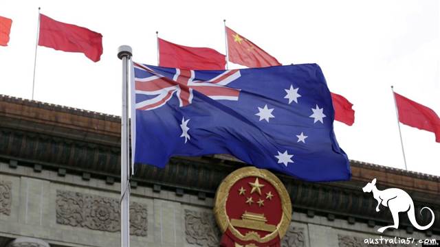 中国人民大会党前悬挂的澳大利亚国旗(路透社资料照)