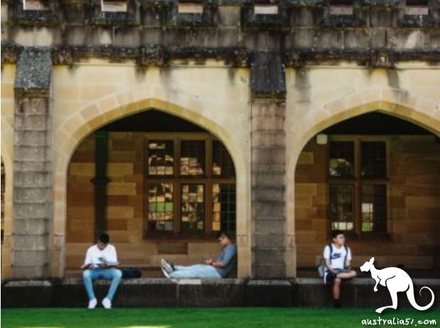 「中国学生再也不会来了!」赴澳留学中介纷纷威胁要将留学生转移到英国