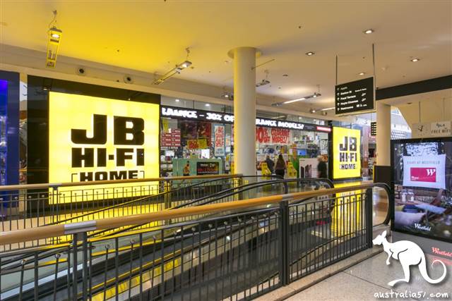 彭里斯广场西田购物中心内的JB Hi-Fi店出现确诊病例。(网络图片)