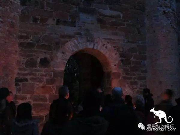 亚瑟港夜晚的探险之旅,勇敢者的旅行