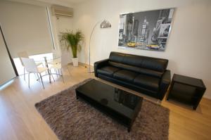 Sydney CBD Modern Self-Contained One-Bedroom Apartment (115 MKT)