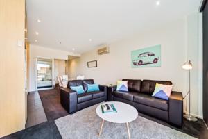 York Apartment - Luxurious 2 Bedroom with FREE car park in the CBD