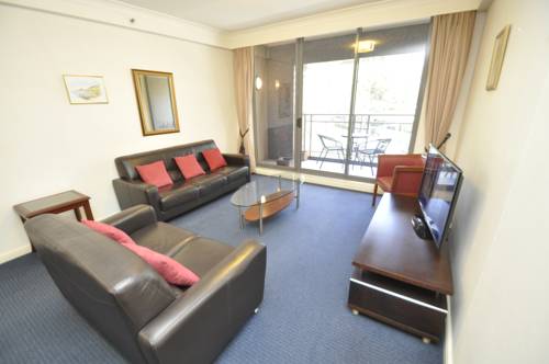 Sydney CBD Modern Self-Contained Two-Bedroom Apartment (303 ELZ)