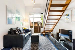 Paddington Self-Contained Modern One-Bedroom Apartment (25OXF)