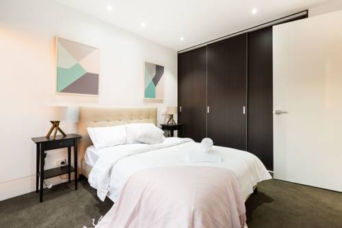 Sophia - Beyond a Room Private Apartments