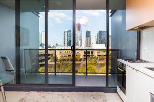 Flinders Street Self Contained Apartment