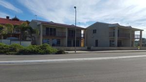 Tumby Bay Hotel & Seafront Apartments