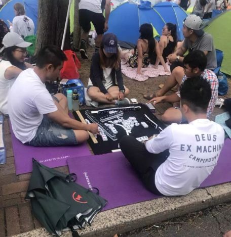 悉尼烟火9点场突发爆炸！上千人疏散！零点场彩虹烟花震撼全球！澳洲华人搓着麻将率先跨年！图集抢先看！