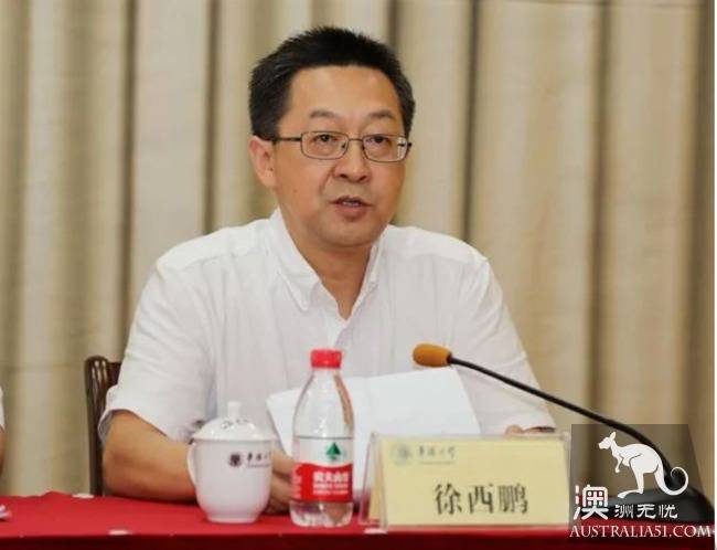 两会热议海外华人华侨权益保护,5年签证卡片化,华人申绿卡条件或降低