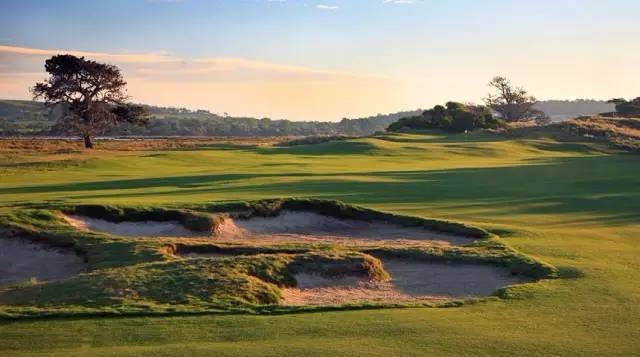 澳洲第一公众球场：班博古沙丘Barnbougle Dunes Golf