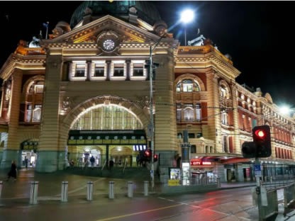 弗林德斯大街车站(Flinders Street Railway Station)