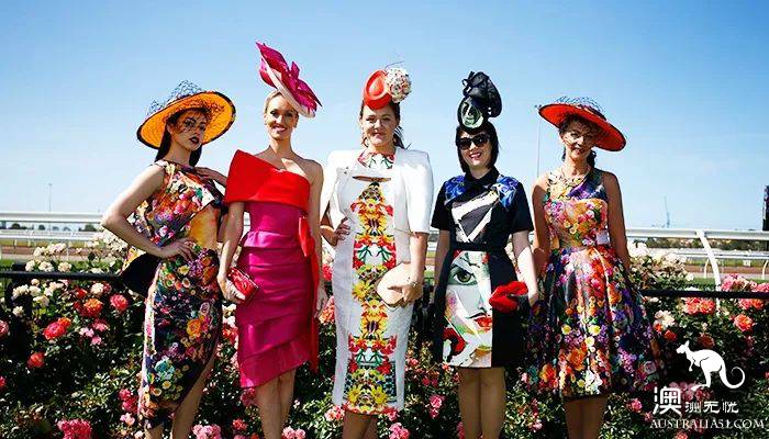 不去看赛马怎能算在墨尔本待过?2018 Melbourne Cup 最强攻略在此