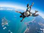 米神海滩海景高空跳伞（凯恩斯/米申海滩酒店接送 + 7500/15000英尺可选 + 可选视频照片）